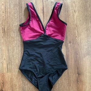 Yumiko Two-Tone V-Neck Ballet Leotard